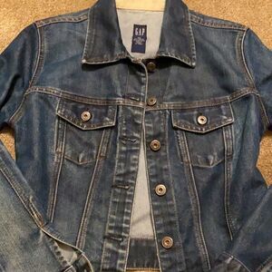 ❤️ Gap Denim Jacket ❤️
